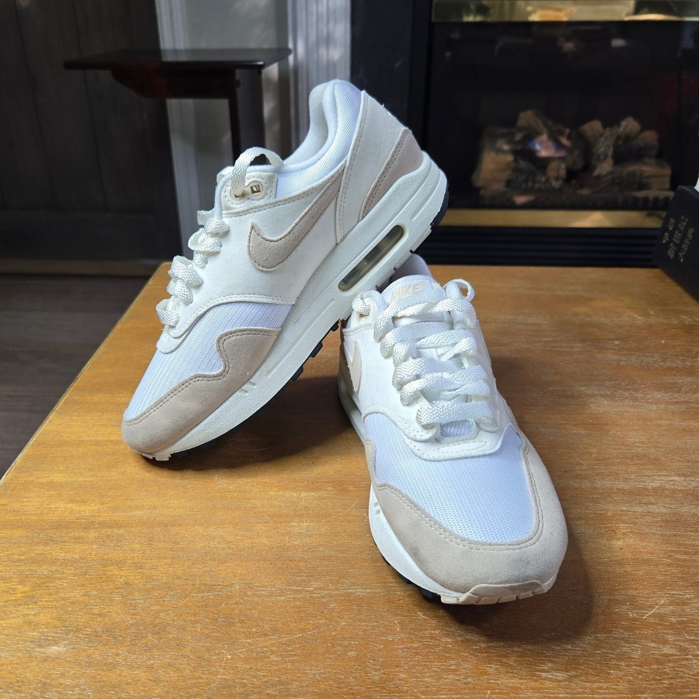 Nike Air Max 1 Sneakers Womens 8 Sail Sanddrift Ivory DZ2628-100 Shoes